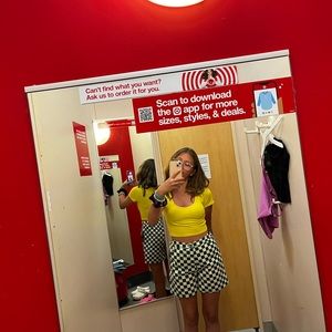 Meet your Posher, Evelyn